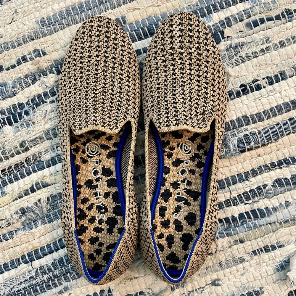 🦄 Rothy’s Gold Houndstooth Loafers Size 8 🦄